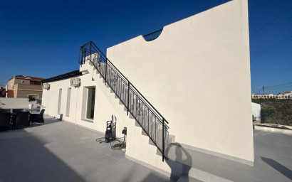 Resale - Villa -
La Siesta