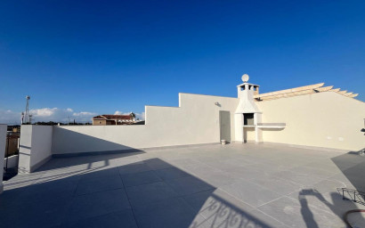 Resale - Villa -
La Siesta