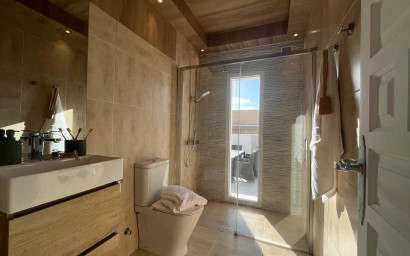 Resale - Villa -
La Siesta