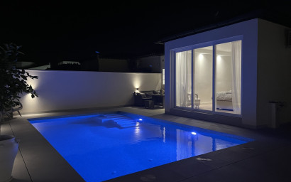 Resale - Villa -
La Siesta