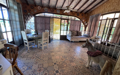 Resale - Villa -
Elche
