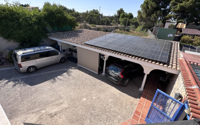 Resale - Villa -
Elche