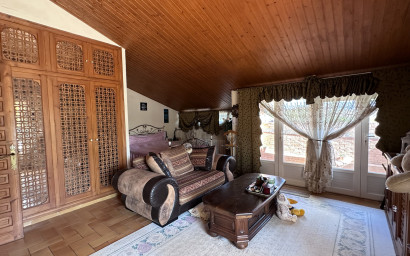 Resale - Villa -
Elche