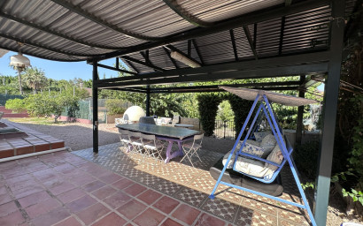 Resale - Villa -
Elche