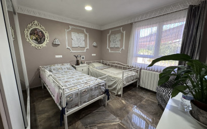 Resale - Villa -
Elche