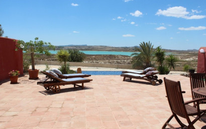 Resale - Villa -
Torremendo