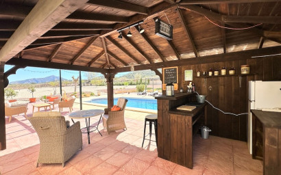 Resale - Villa -
Canada De La Lena