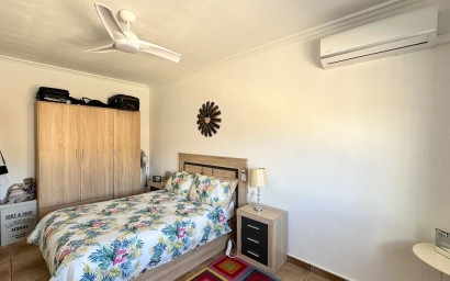 Resale - Villa -
Canada De La Lena