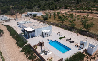 Nouvelle construction - Villa -
Macisvenda