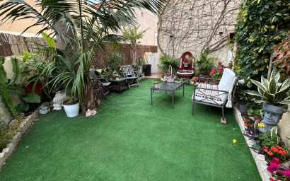 Herverkoop - Herenhuis -
Los Montesinos