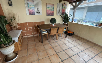 Herverkoop - Herenhuis -
Los Montesinos