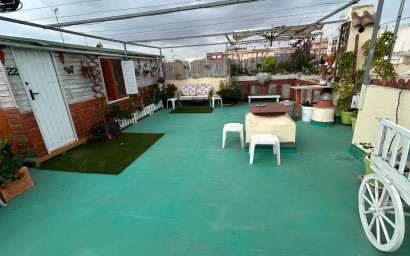 Herverkoop - Herenhuis -
Los Montesinos