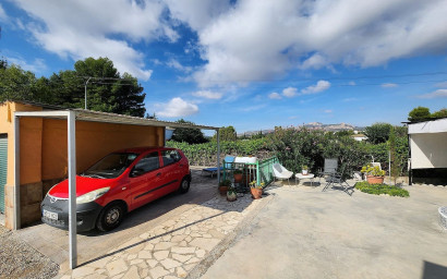 Resale - Villa -
Sax