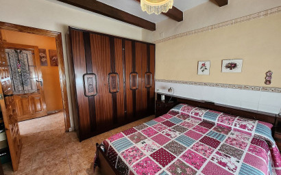 Resale - Villa -
Sax