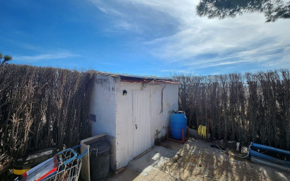 Resale - Villa -
Villena