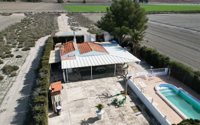 Resale - Villa -
Villena