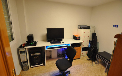 Resale - Commercial -
Villena