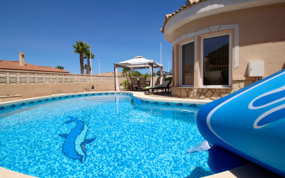 Resale - Villa -
Hondón de las Nieves - La Canalosa