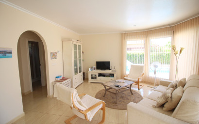 Resale - Villa -
Hondón de las Nieves - La Canalosa