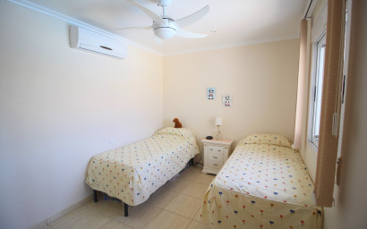 Resale - Villa -
Hondón de las Nieves - La Canalosa