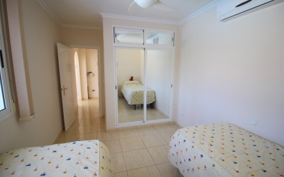Resale - Villa -
Hondón de las Nieves - La Canalosa