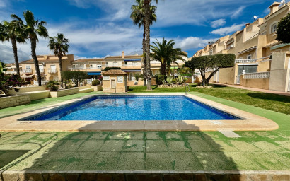 Resale - Townhouse -
Ciudad Quesada