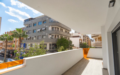 Herverkoop - Plat -
Torrevieja