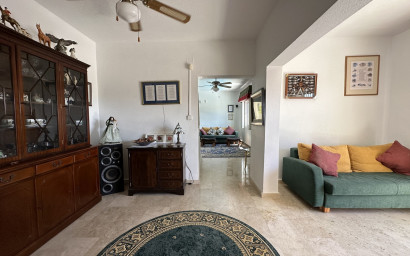 Resale - Villa -
Campoamor - Las Ramblas