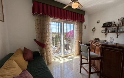 Resale - Villa -
Campoamor - Las Ramblas