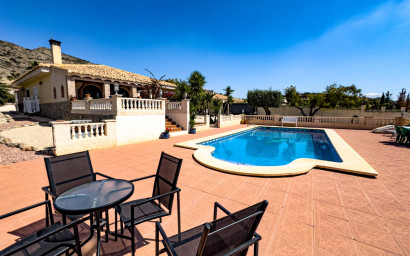 Resale - Villa -
Fortuna - FORTUNA