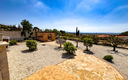 Resale - Villa -
Fortuna - FORTUNA