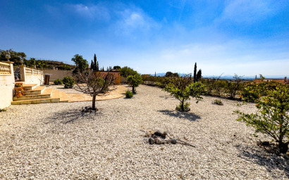 Resale - Villa -
Fortuna - FORTUNA