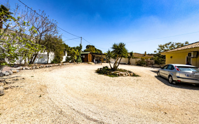 Resale - Villa -
Fortuna - FORTUNA