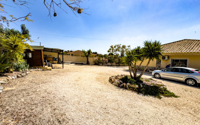 Resale - Villa -
Fortuna - FORTUNA