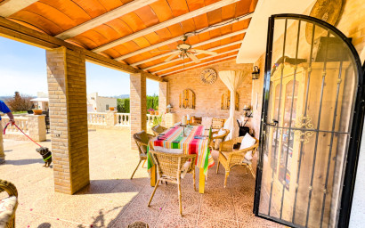 Resale - Villa -
Fortuna - FORTUNA