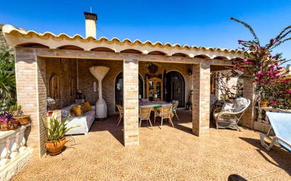 Resale - Villa -
Fortuna - FORTUNA