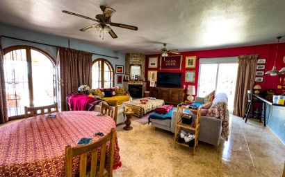 Resale - Villa -
Fortuna - FORTUNA