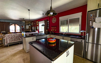 Resale - Villa -
Fortuna - FORTUNA