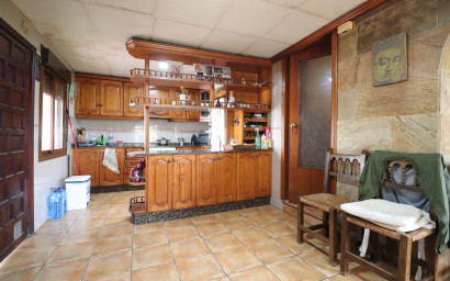 Resale - Villa -
Heredades - Heredades - Village
