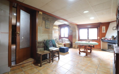 Resale - Villa -
Heredades - Heredades - Village