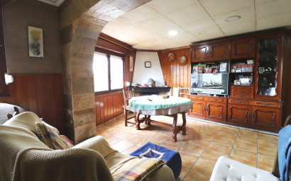 Resale - Villa -
Heredades - Heredades - Village