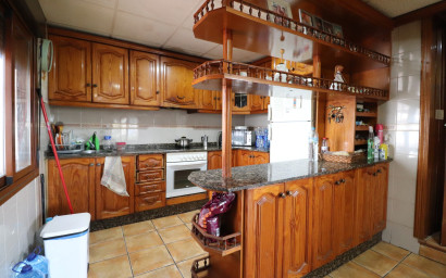 Resale - Villa -
Heredades - Heredades - Village