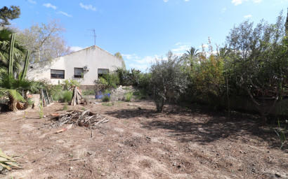 Resale - Villa -
Heredades - Heredades - Village