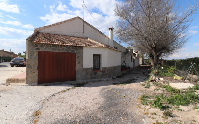Resale - Villa -
Heredades - Heredades - Village
