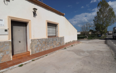 Resale - Villa -
Heredades - Heredades - Village