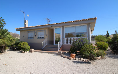 Resale - Villa -
Fortuna - FORTUNA