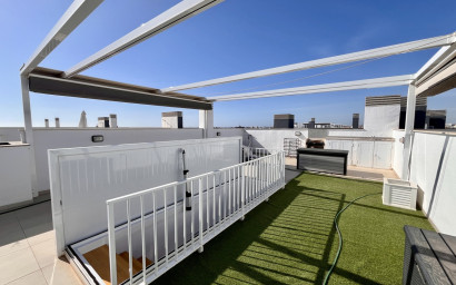 Resale - Penthouse -
Playa Flamenca