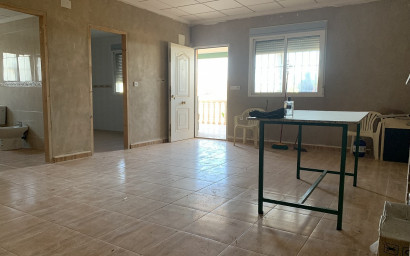 Resale - Villa -
Macisvenda - MACISVENDA
