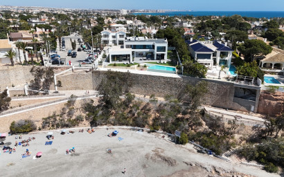 Revente - Villa -
Cabo Roig