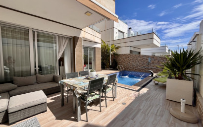 Resale - Villa -
Ciudad Quesada